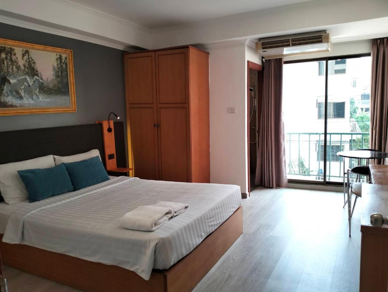 เชคเวลล์แมนชั่น Hotel Pattaya ห้อง รูปภาพ